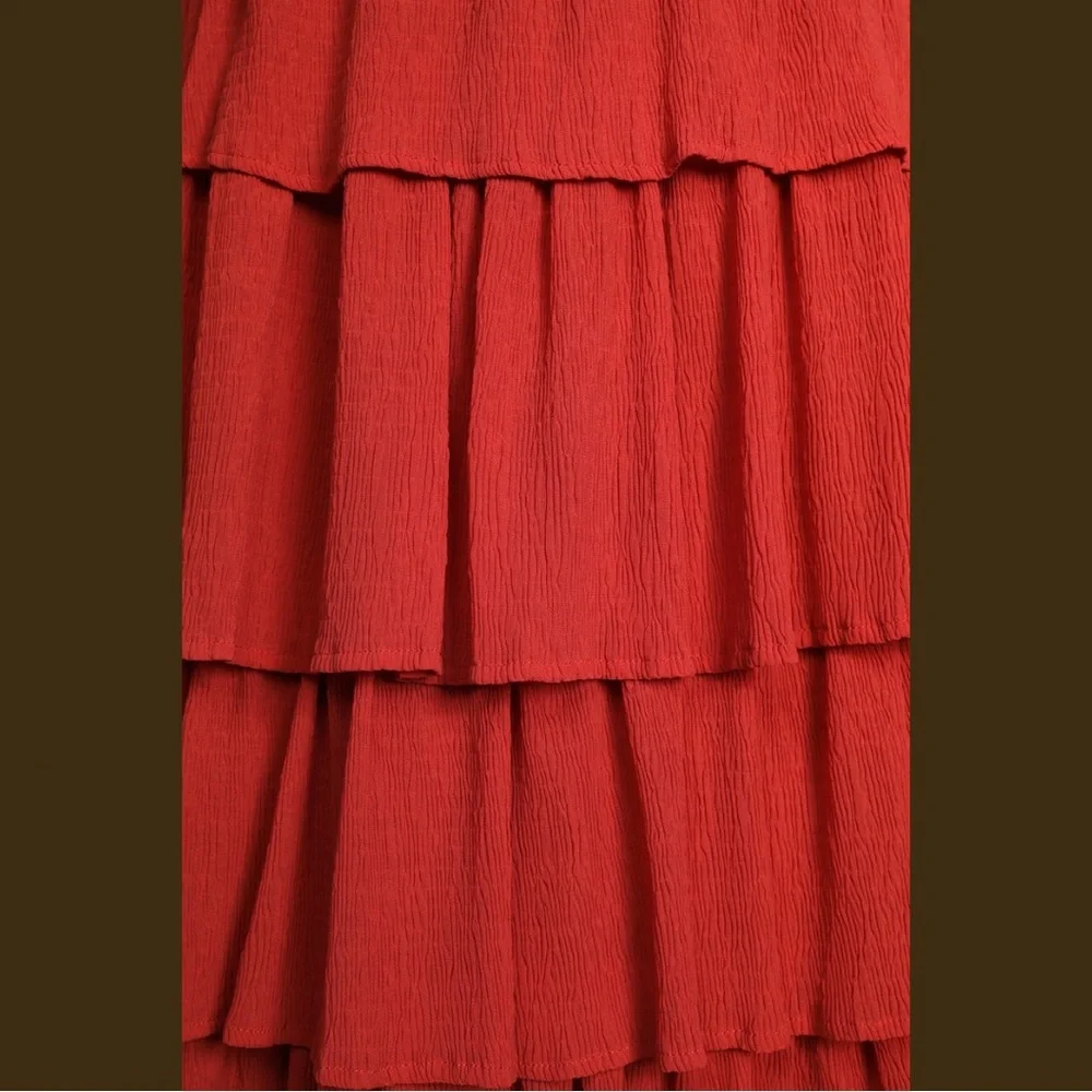 NWT Lulu’s Tiered Midi Dress - Picture 5 of 16